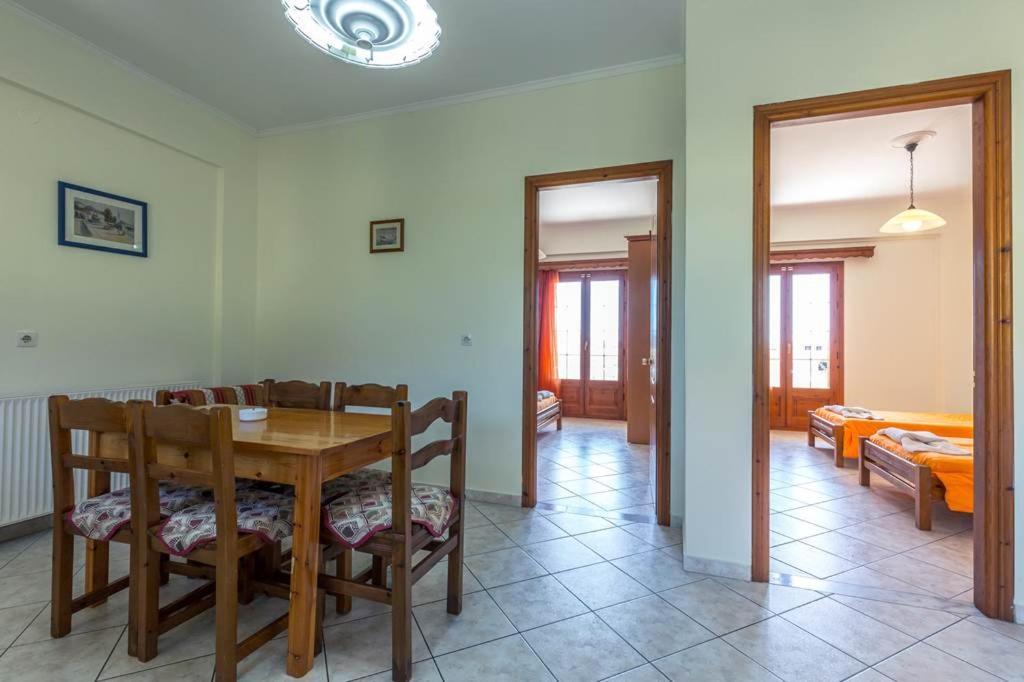 Kapetanios Apartments Agios Stefanos Avliotes  Eksteriør bilde