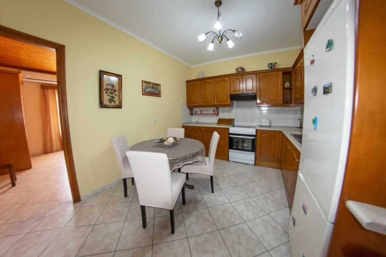 Kapetanios Apartments Agios Stefanos Avliotes  Eksteriør bilde