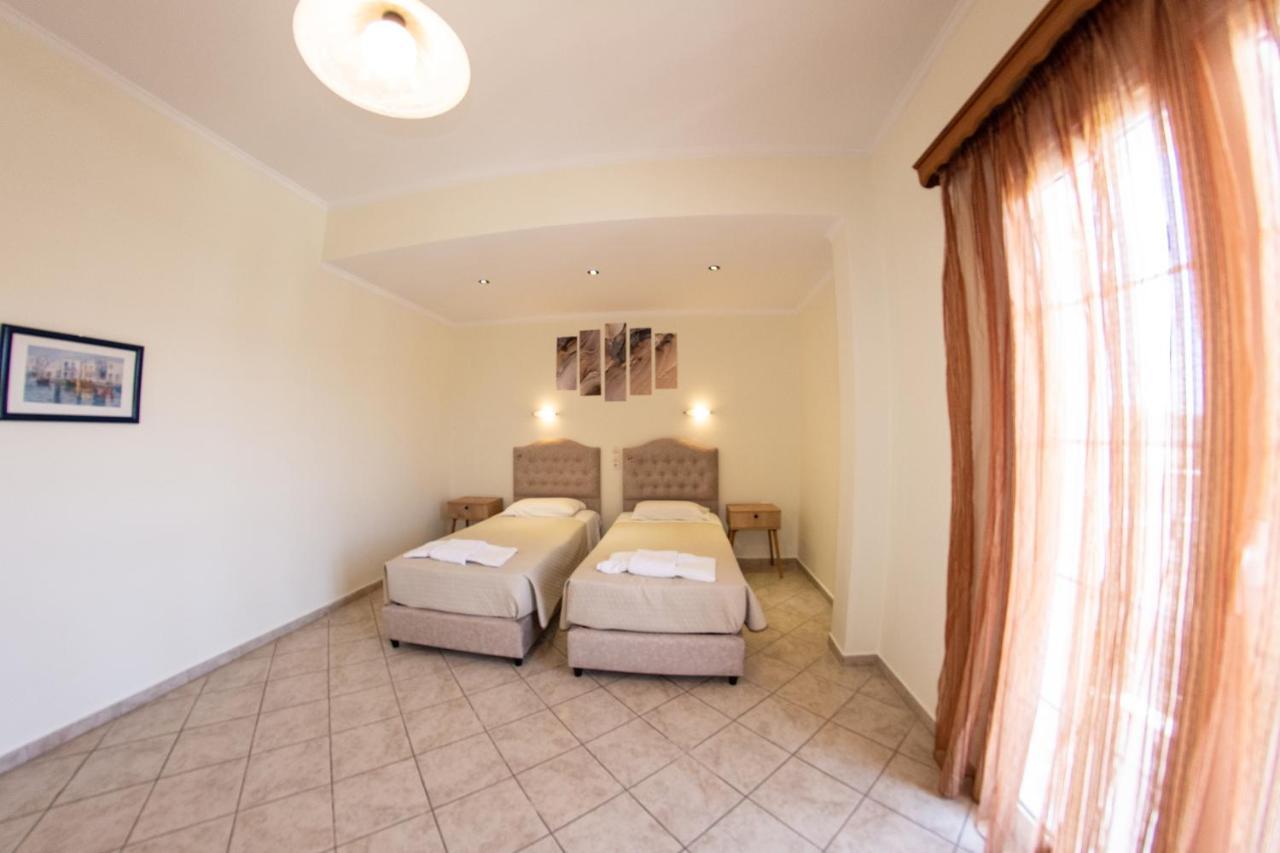 Kapetanios Apartments Agios Stefanos Avliotes  Eksteriør bilde