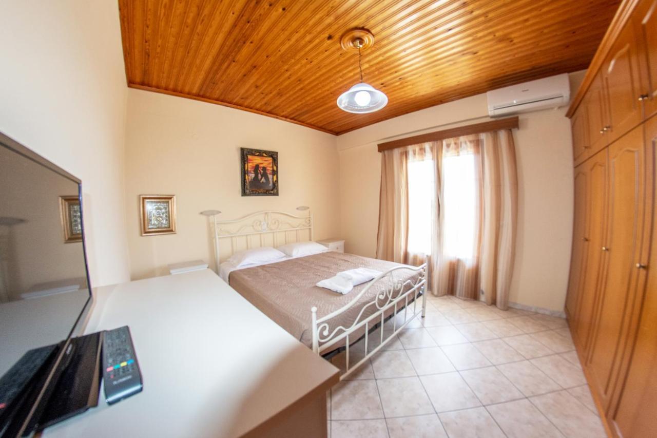 Kapetanios Apartments Agios Stefanos Avliotes  Eksteriør bilde