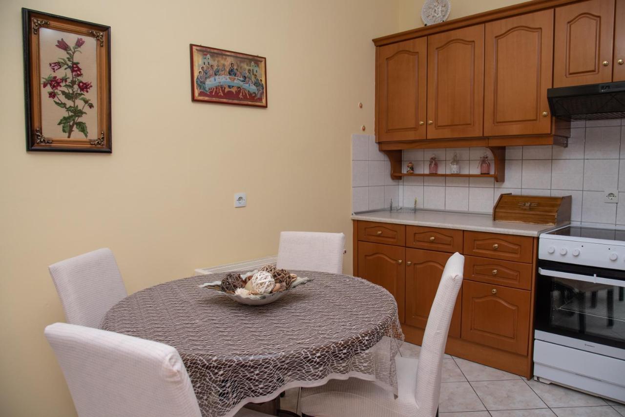Kapetanios Apartments Agios Stefanos Avliotes  Eksteriør bilde
