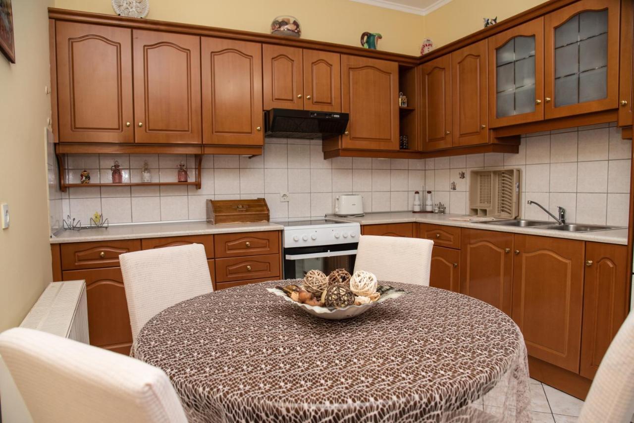 Kapetanios Apartments Agios Stefanos Avliotes  Eksteriør bilde