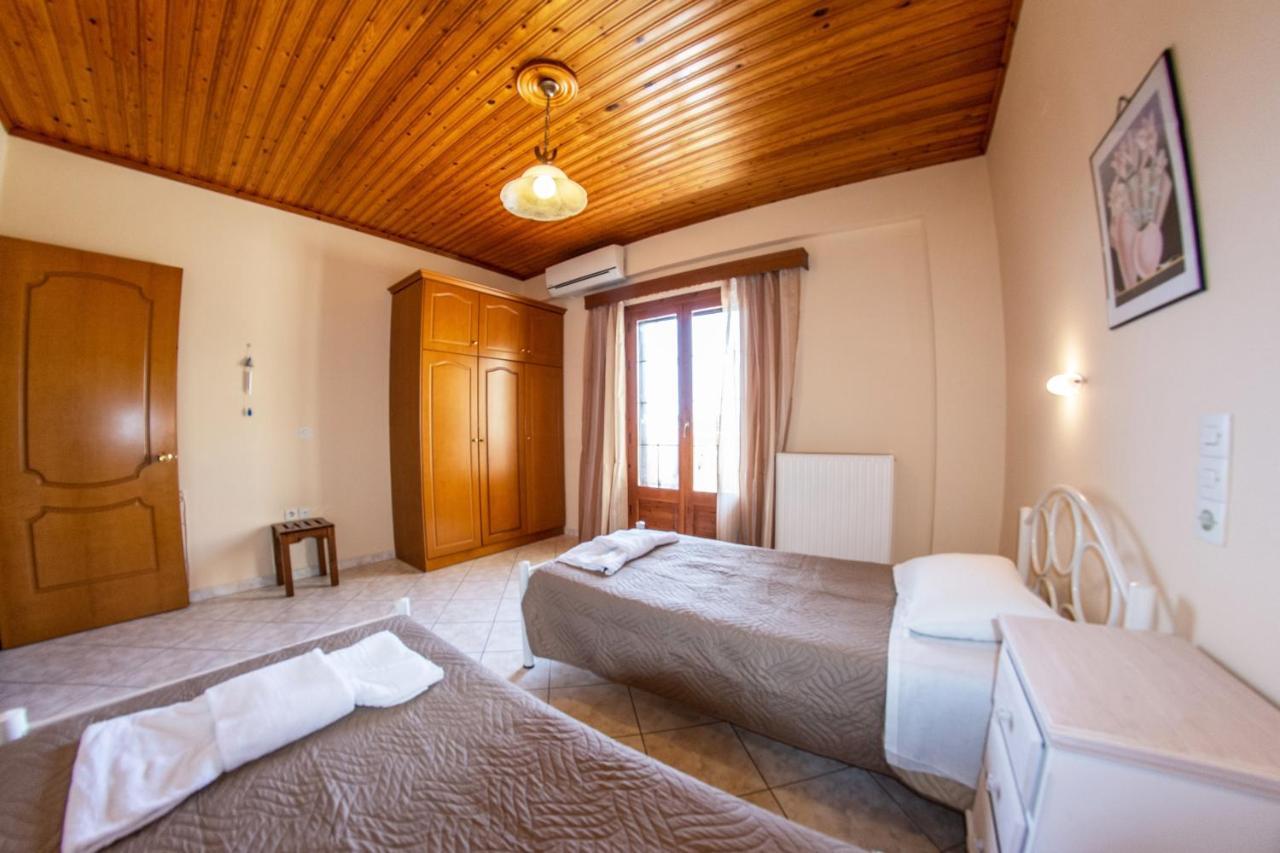 Kapetanios Apartments Agios Stefanos Avliotes  Eksteriør bilde