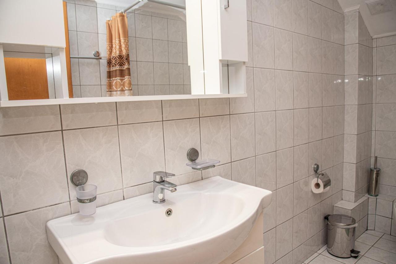Kapetanios Apartments Agios Stefanos Avliotes  Eksteriør bilde