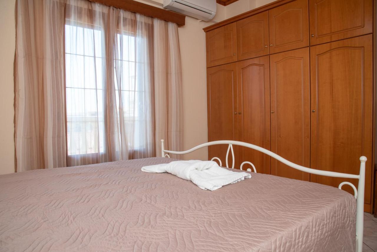 Kapetanios Apartments Agios Stefanos Avliotes  Eksteriør bilde
