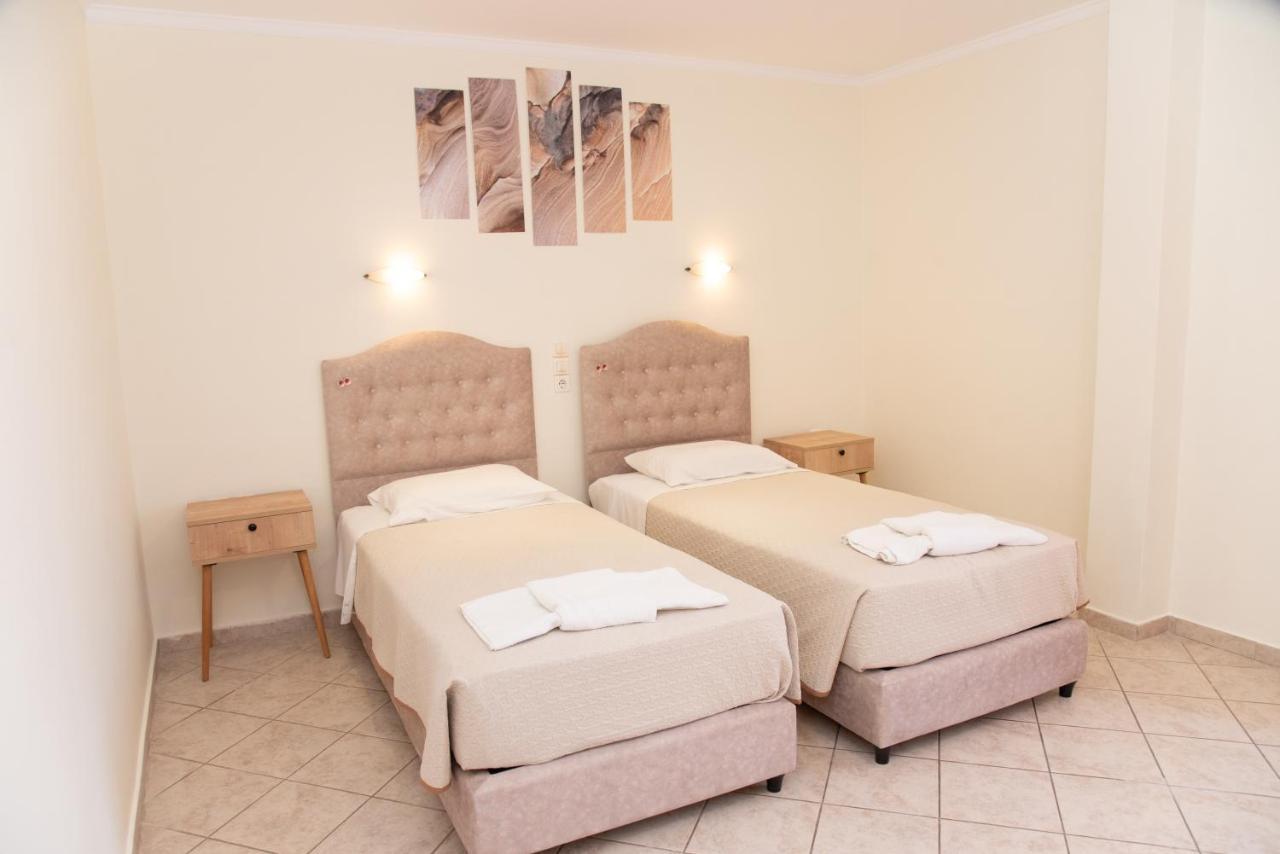Kapetanios Apartments Agios Stefanos Avliotes  Eksteriør bilde